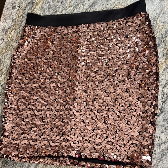 TORRID Rose Gold Sequins Stretchy Mini Skirt Size 2X Like New - Picture 10 of 15